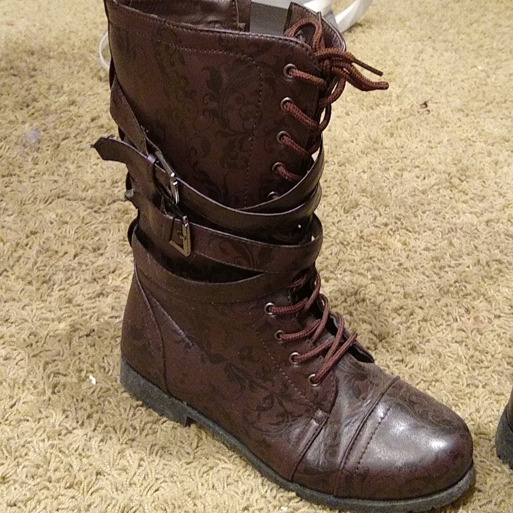 Shoes/boots